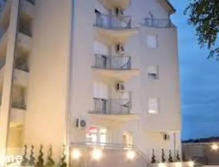 Wing 2 Apartamento *