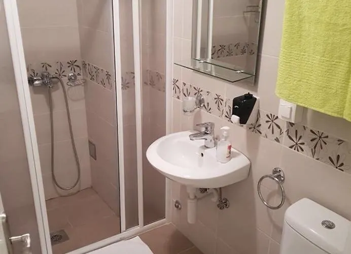 Wing 2 * 雅戈丁那